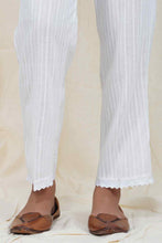 Load image into Gallery viewer, White Slim Fit Textured Cotton Pants
